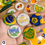 Artes para bottons brasil digitais com tema Copa do Mundo, perfeitas para personalização de acessórios.