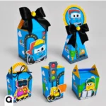 Kit 5 Caixa Léo Caminhão com 5 modelos variados (alta, canudo, maleta, milk, pirâmide) para festas infantis temáticas, pronto para corte Silhouette e impressão.